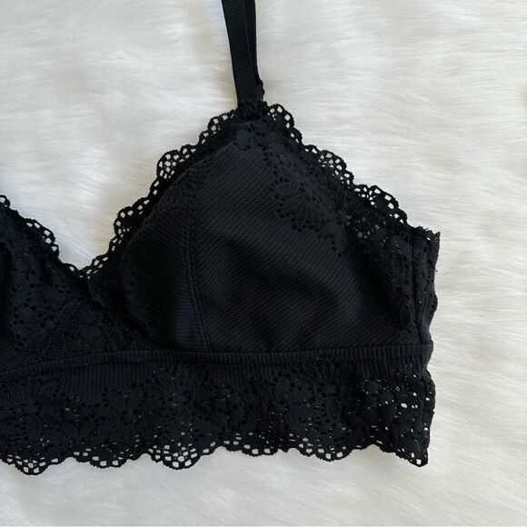Aerie Laser Cut Lace Wireless Adjustable Strap Black Brallette - Picture 7 of 12
